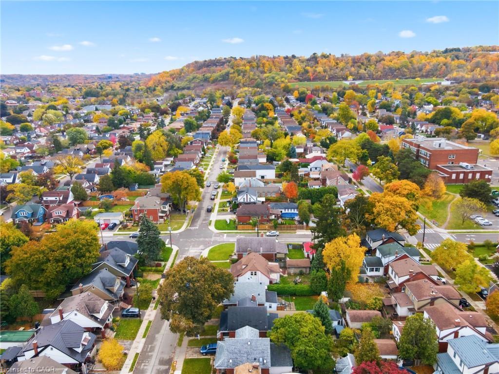 92 Huxley Avenue S, Hamilton, ON - Outdoor With View