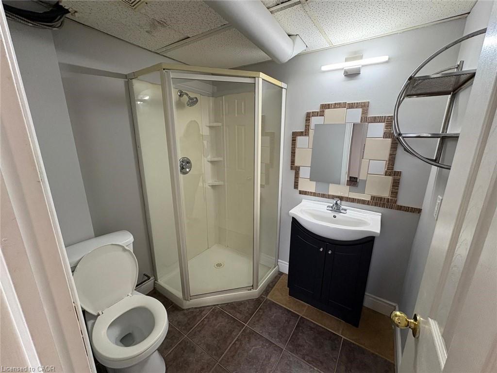 104-7 Mary Street, Hamilton, ON - Indoor Photo Showing Bathroom