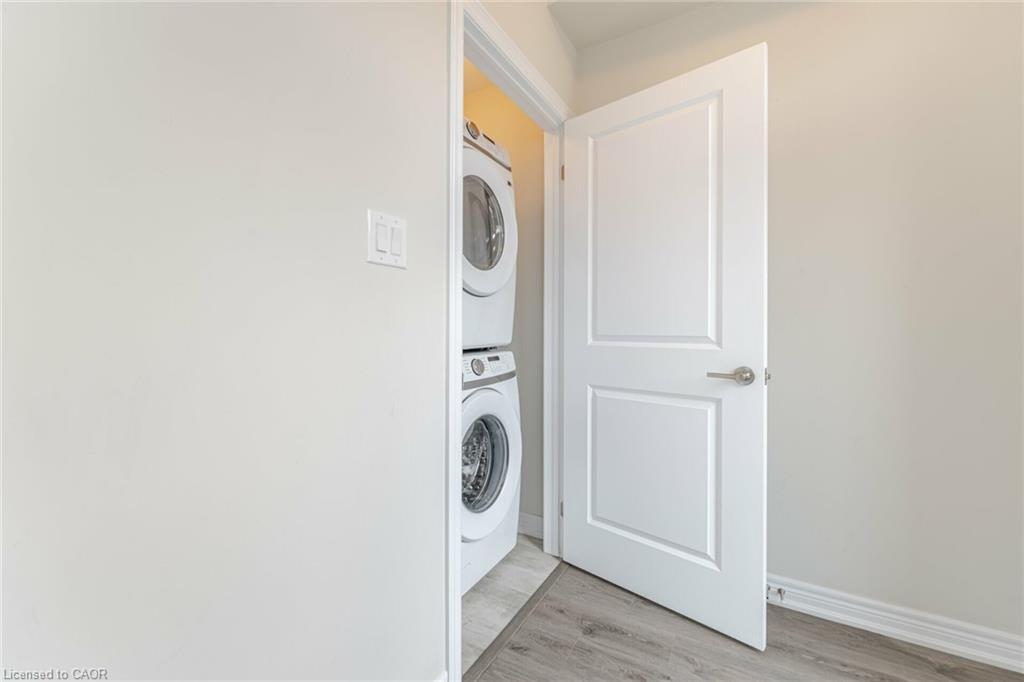 70-10 Birmingham Drive, Cambridge, ON - Indoor Photo Showing Laundry Room