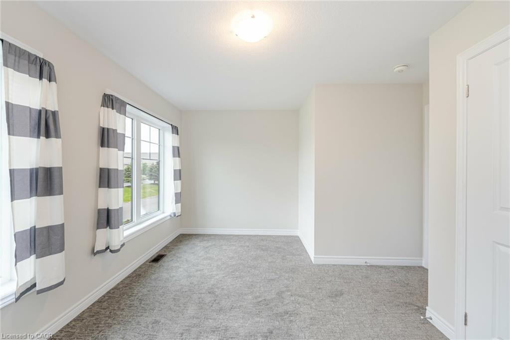70-10 Birmingham Drive, Cambridge, ON - Indoor Photo Showing Other Room