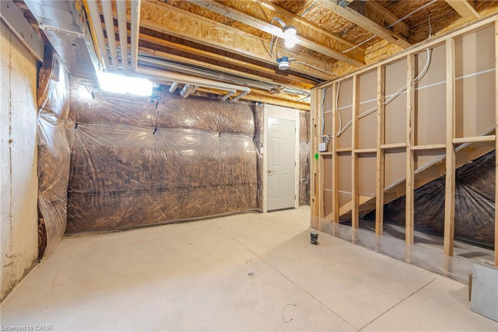 70-10 Birmingham Drive, Cambridge, ON - Indoor Photo Showing Basement