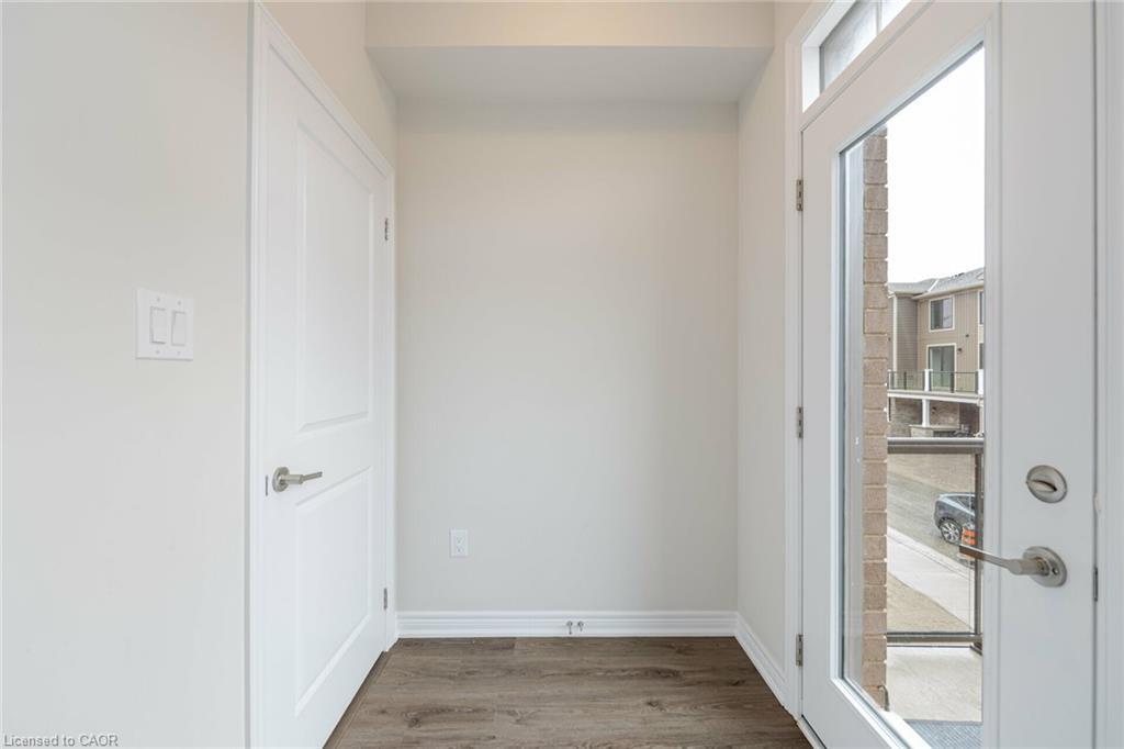 70-10 Birmingham Drive, Cambridge, ON - Indoor Photo Showing Other Room
