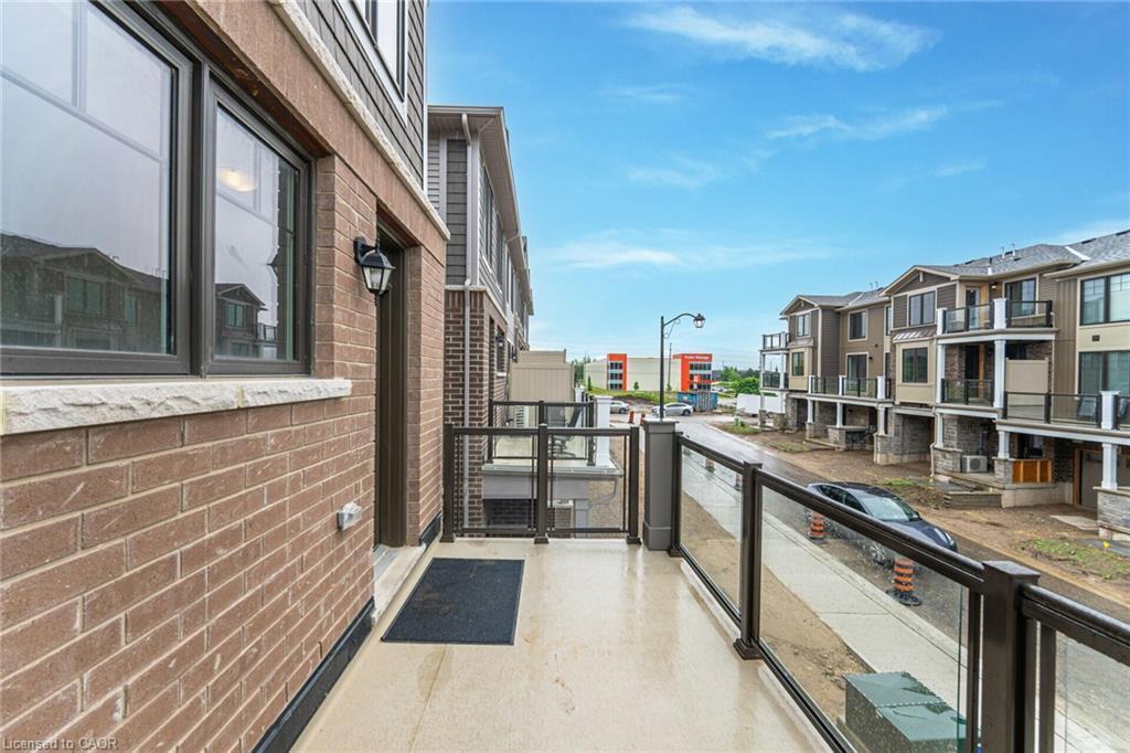 70-10 Birmingham Drive, Cambridge, ON - Outdoor With Balcony