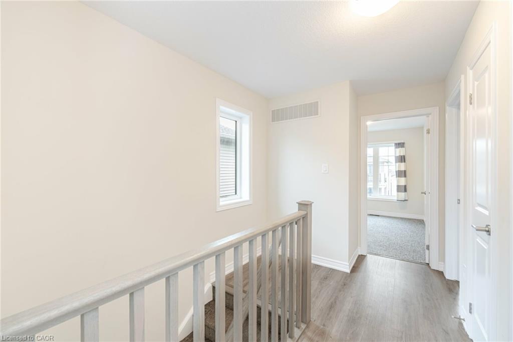 70-10 Birmingham Drive, Cambridge, ON - Indoor Photo Showing Other Room