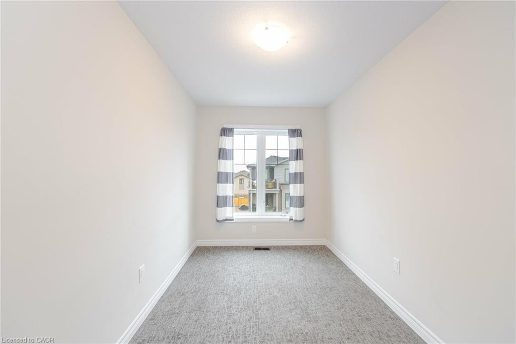 70-10 Birmingham Drive, Cambridge, ON - Indoor Photo Showing Other Room