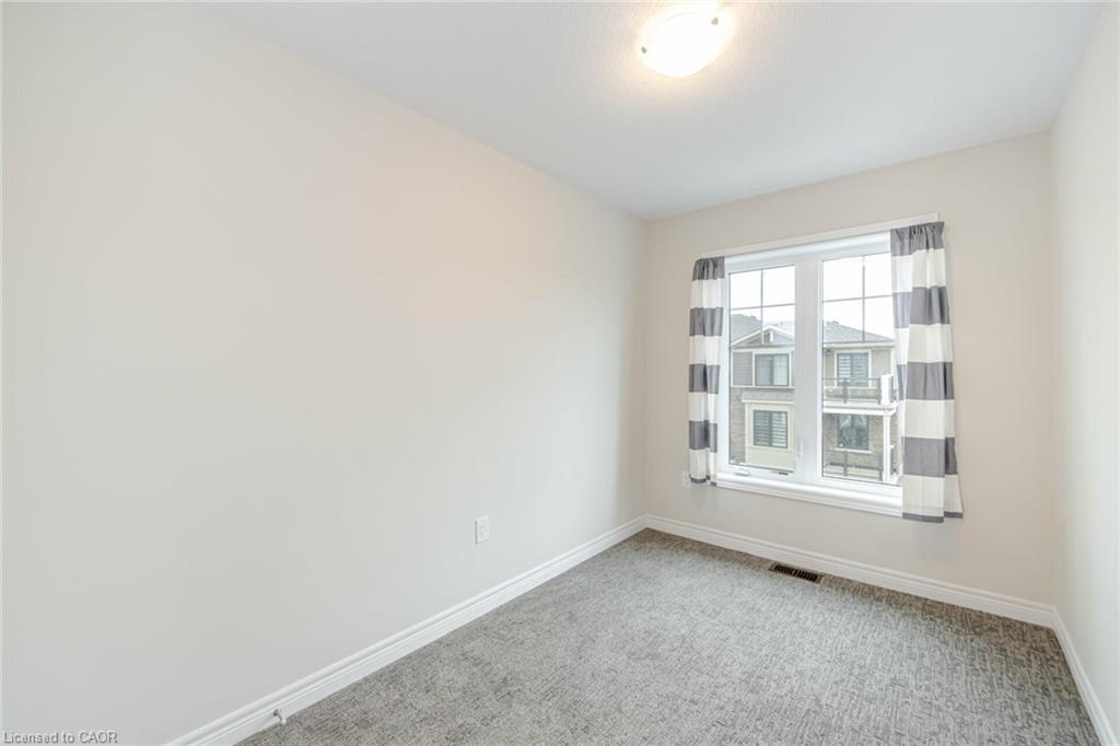 70-10 Birmingham Drive, Cambridge, ON - Indoor Photo Showing Other Room