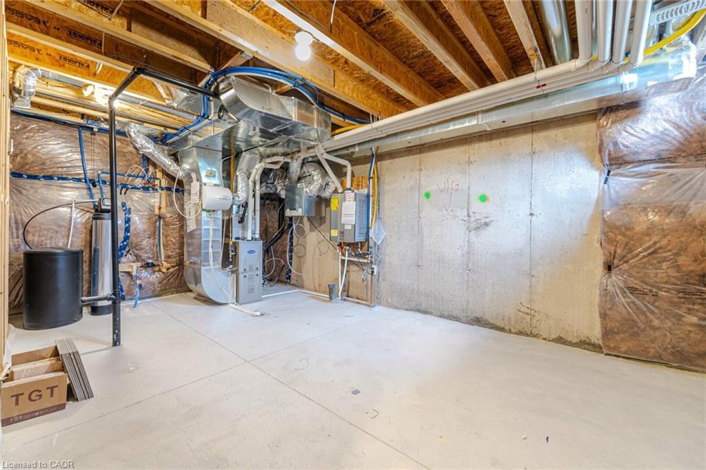 70-10 Birmingham Drive, Cambridge, ON - Indoor Photo Showing Basement