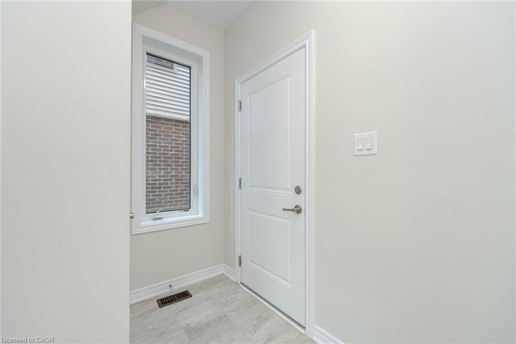 70-10 Birmingham Drive, Cambridge, ON - Indoor Photo Showing Other Room