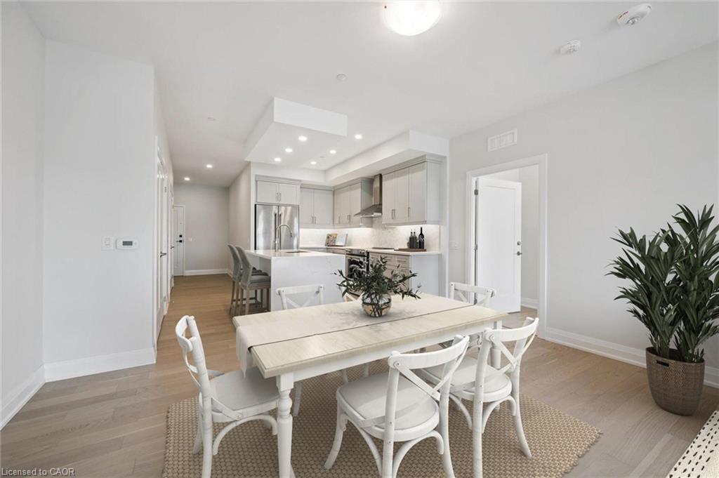 1007-71 Wyndham Street S, Guelph, ON - Indoor Photo Showing Dining Room