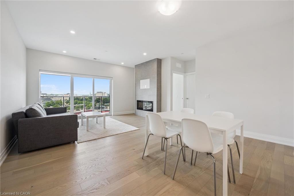 1007-71 Wyndham Street S, Guelph, ON - Indoor