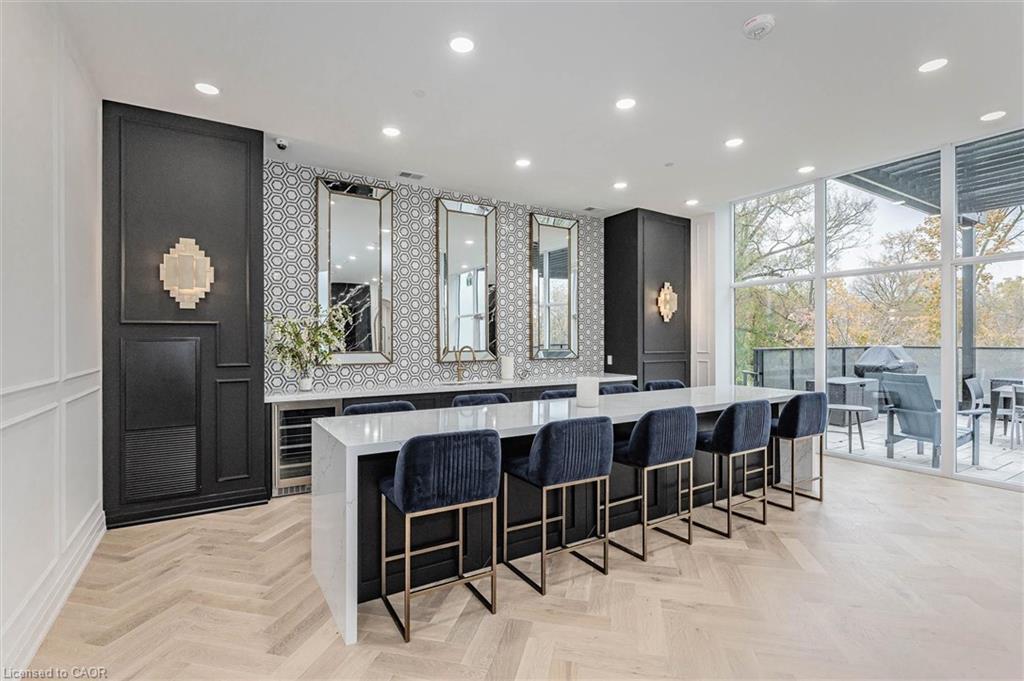 1007-71 Wyndham Street S, Guelph, ON - Indoor