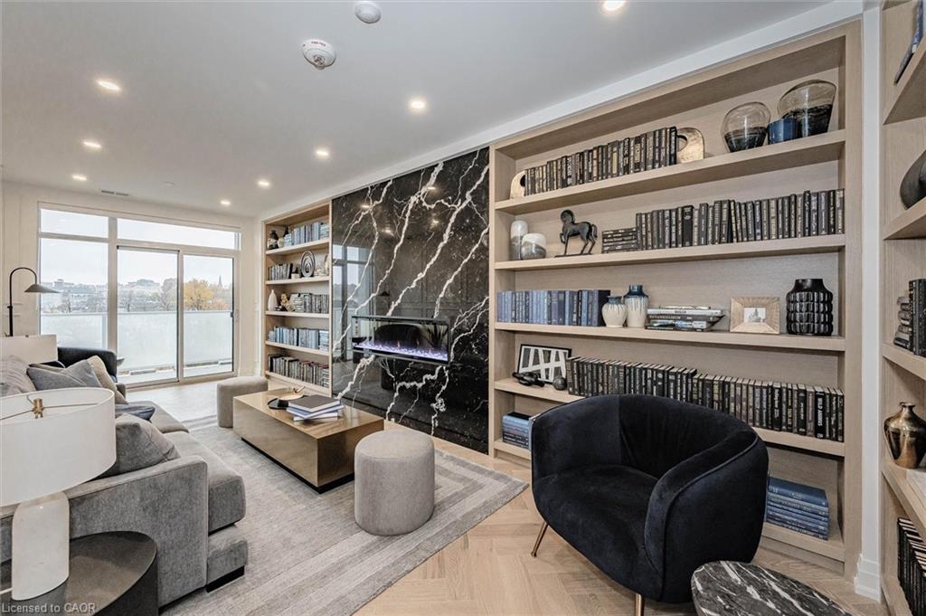 1007-71 Wyndham Street S, Guelph, ON - Indoor