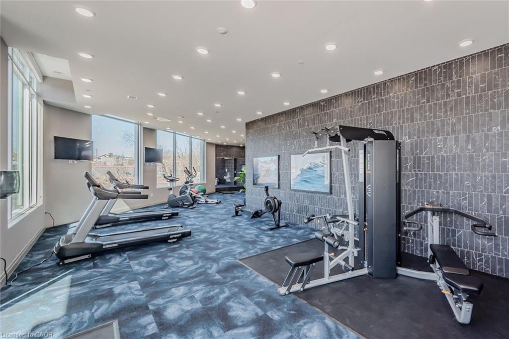 1007-71 Wyndham Street S, Guelph, ON - Indoor Photo Showing Gym Room