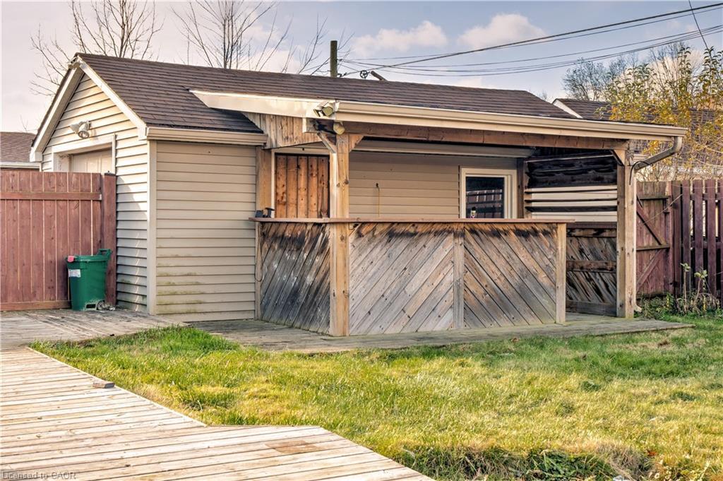 662 Harriet Street, Welland, ON - Outdoor With Exterior