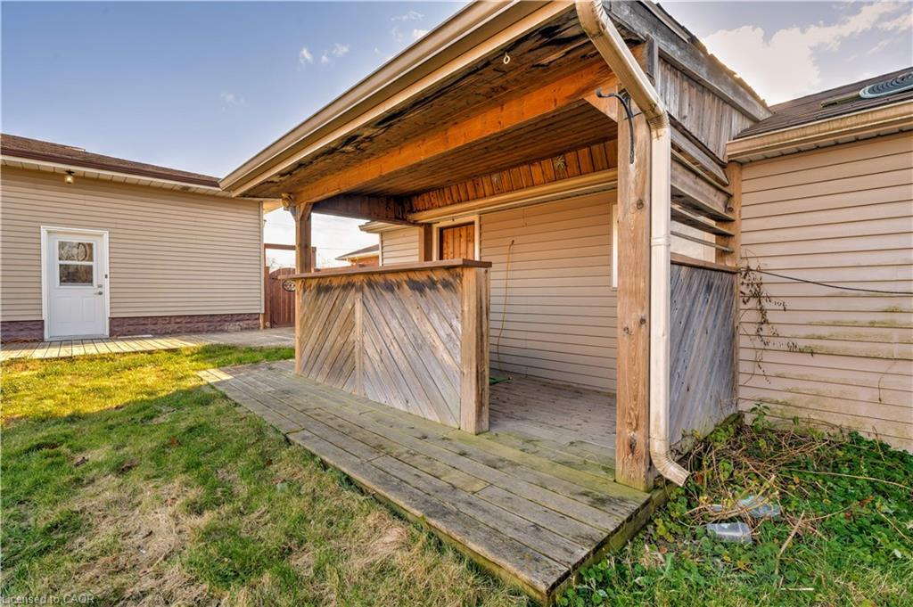 662 Harriet Street, Welland, ON - Outdoor With Exterior