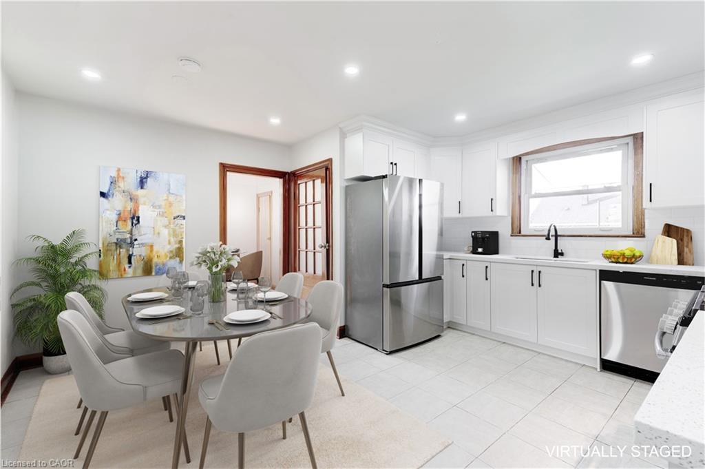 662 Harriet Street, Welland, ON - Indoor