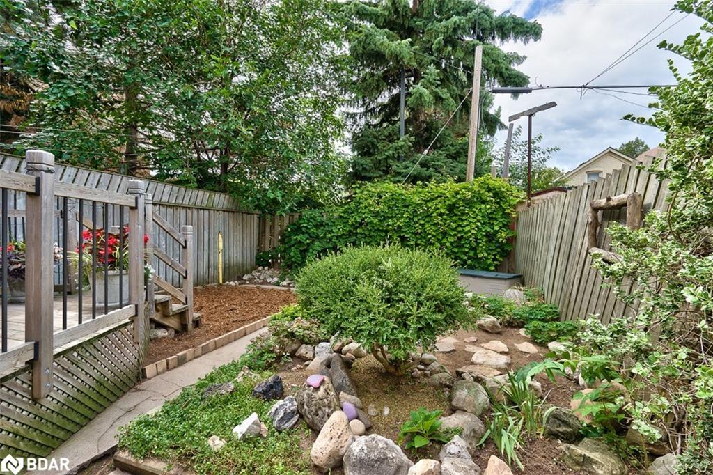 19 Oxford Street, Hamilton, ON - Outdoor