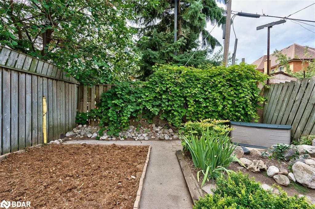 19 Oxford Street, Hamilton, ON - Outdoor