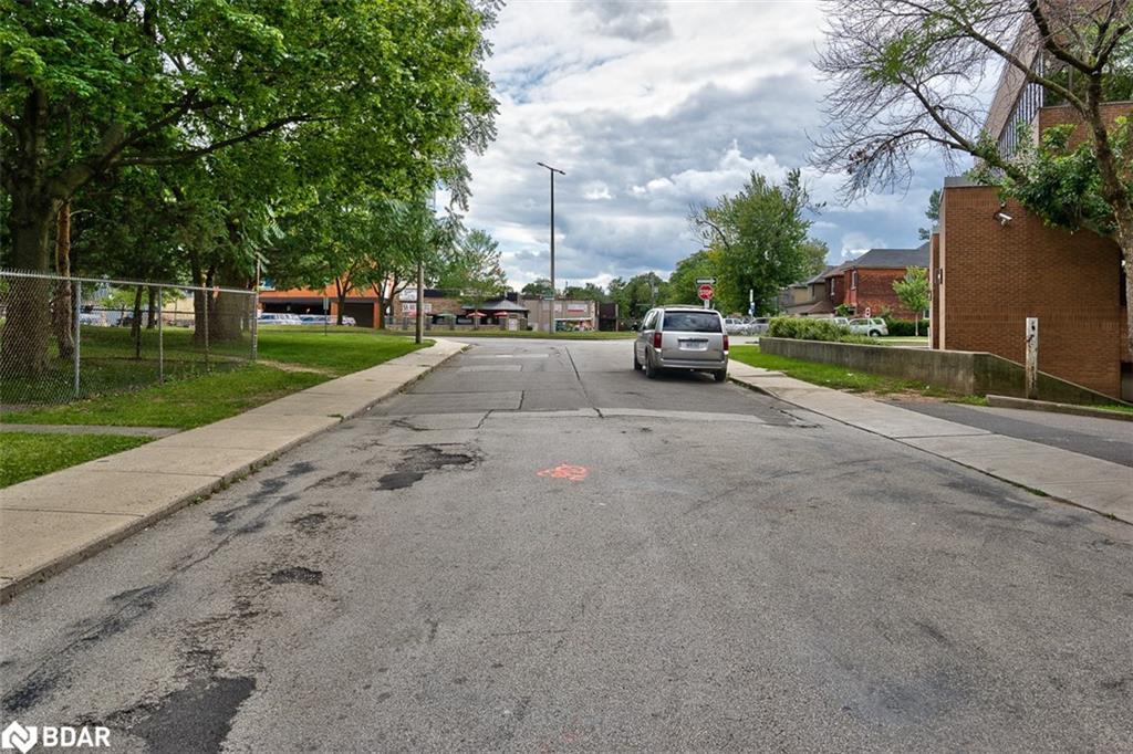 19 Oxford Street, Hamilton, ON - Outdoor