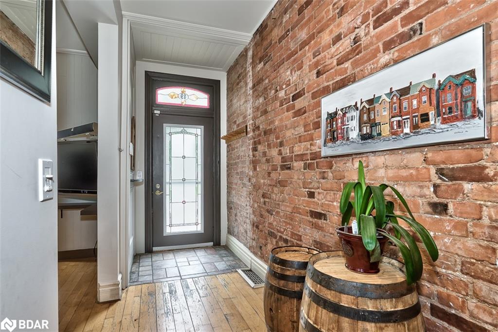 19 Oxford Street, Hamilton, ON - Indoor Photo Showing Other Room