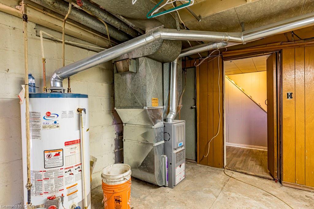 132 Tope Crescent, Hamilton, ON - Indoor Photo Showing Basement