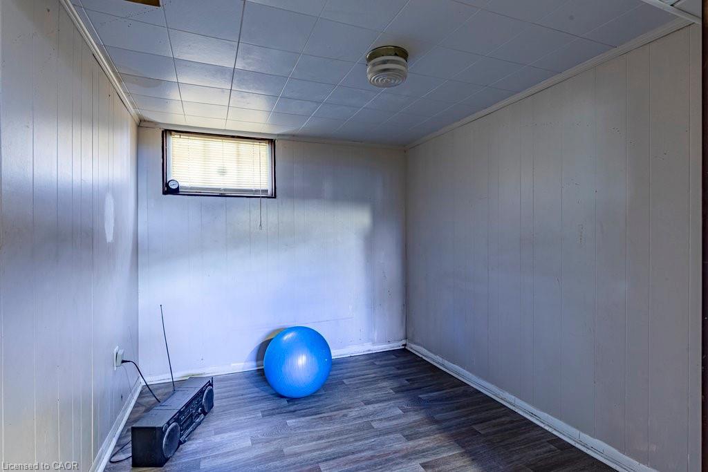 132 Tope Crescent, Hamilton, ON - Indoor Photo Showing Other Room