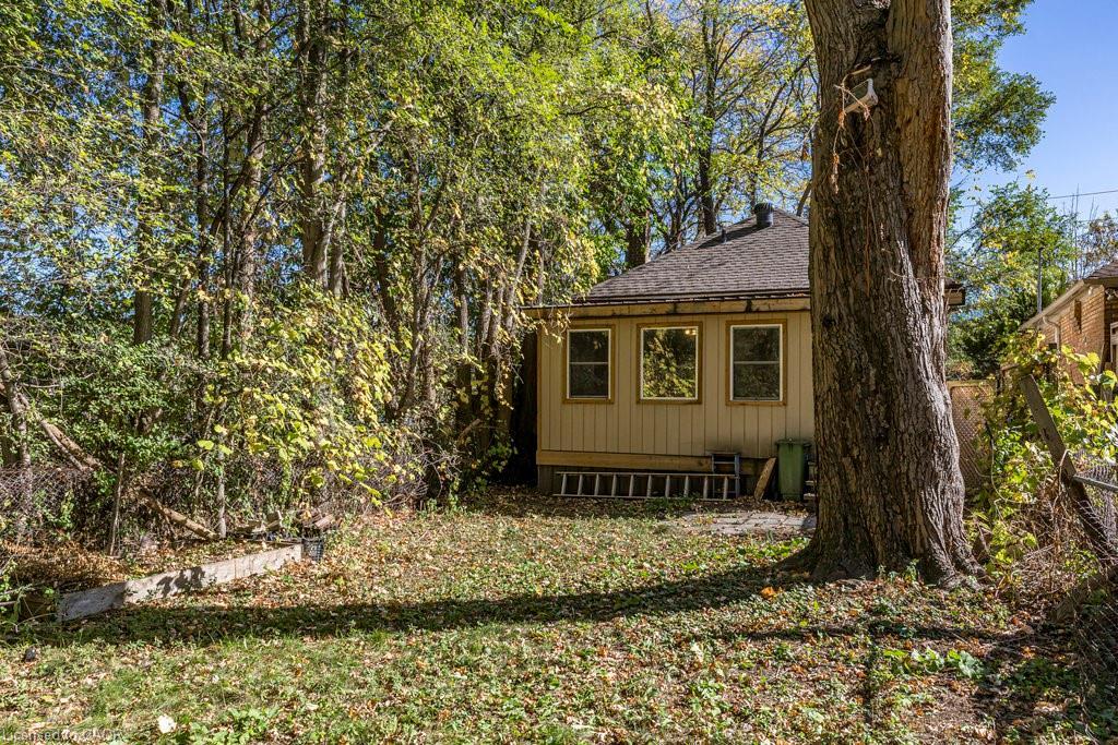 132 Tope Crescent, Hamilton, ON - Outdoor