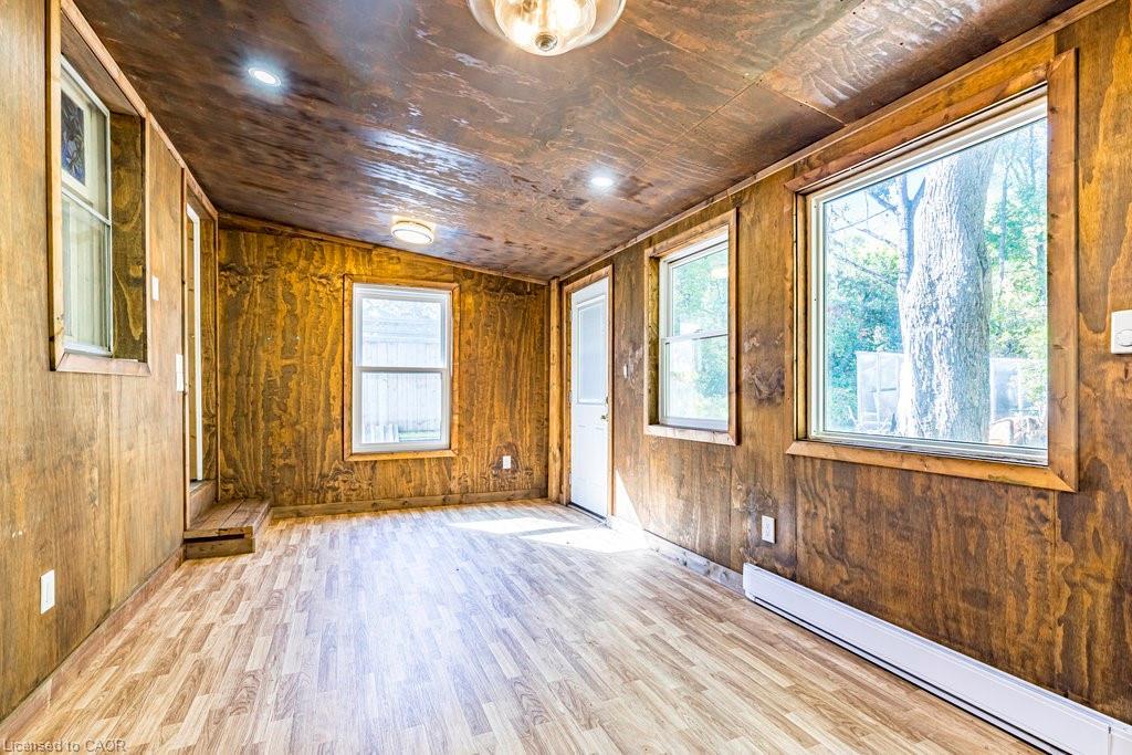 132 Tope Crescent, Hamilton, ON - Indoor Photo Showing Other Room