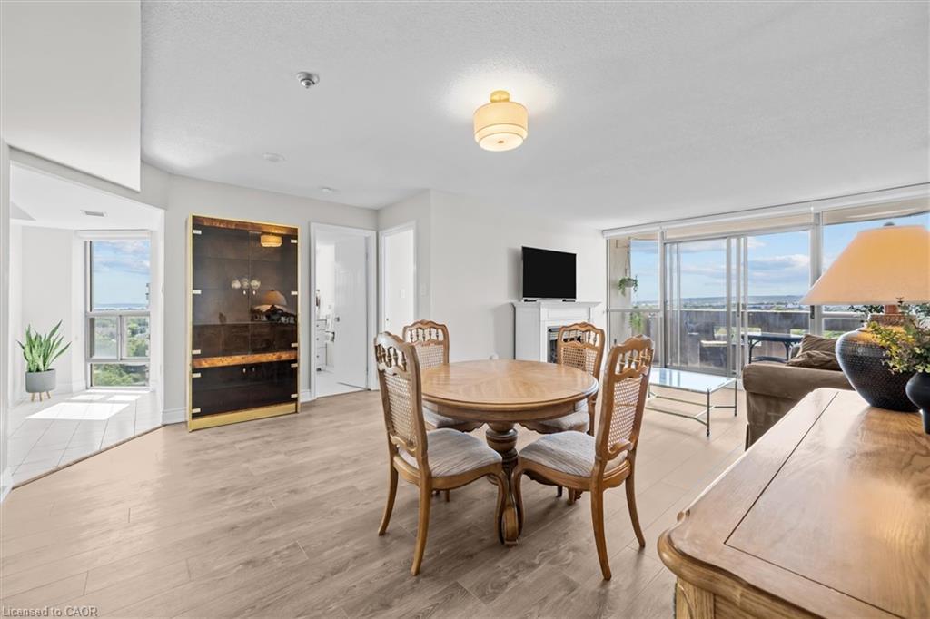 1107-5090 Pinedale Avenue, Burlington, ON - Indoor