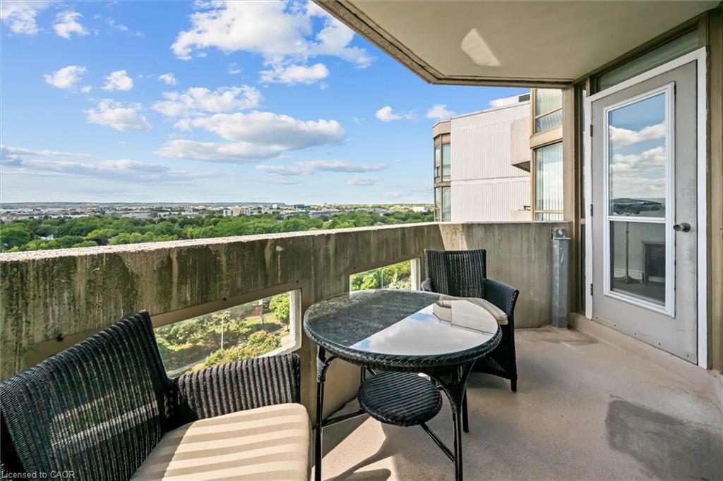1107-5090 Pinedale Avenue, Burlington, ON - Outdoor With Exterior