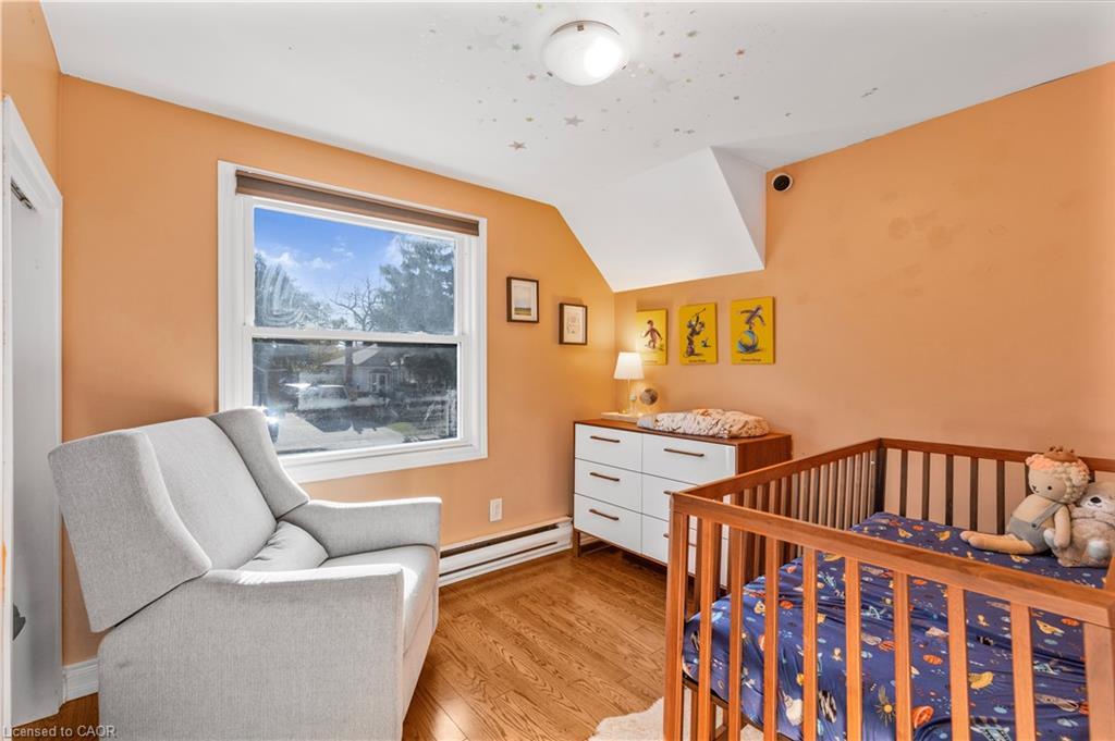 1177 Bellview Street, Burlington, ON - Indoor Photo Showing Bedroom