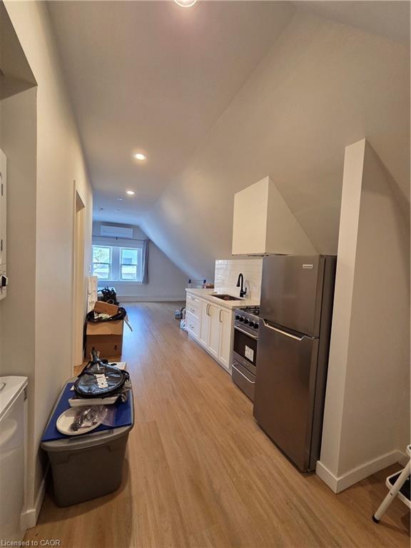 3-30 Stirton Street, Hamilton, ON - Indoor