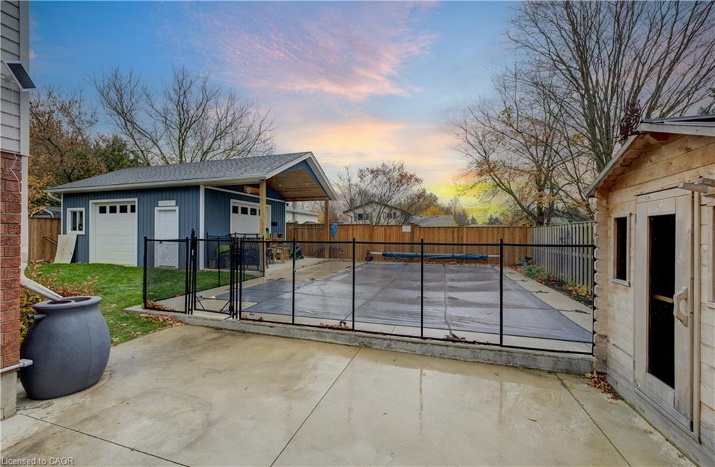 1 Edgewood Court, Wellesley, ON - Outdoor