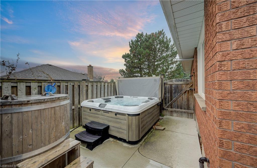 1 Edgewood Court, Wellesley, ON - Outdoor With Exterior