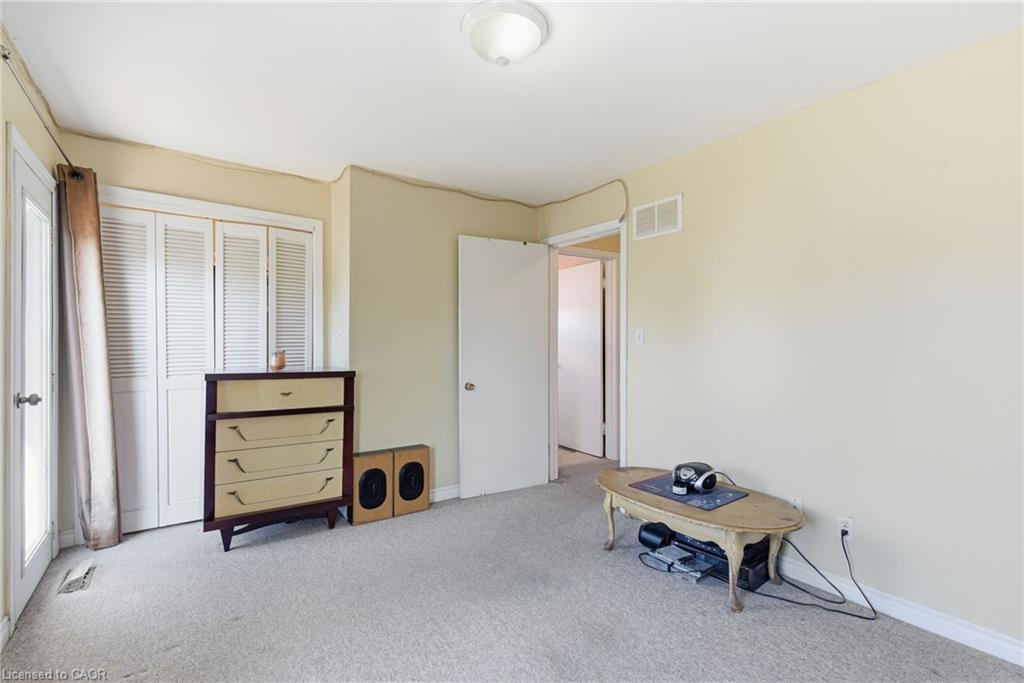 132 1/2 Lake Street, St. Catharines, ON - Indoor