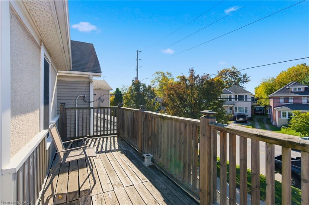 132 1/2 Lake Street, St. Catharines, ON - Outdoor With Deck Patio Veranda With Exterior