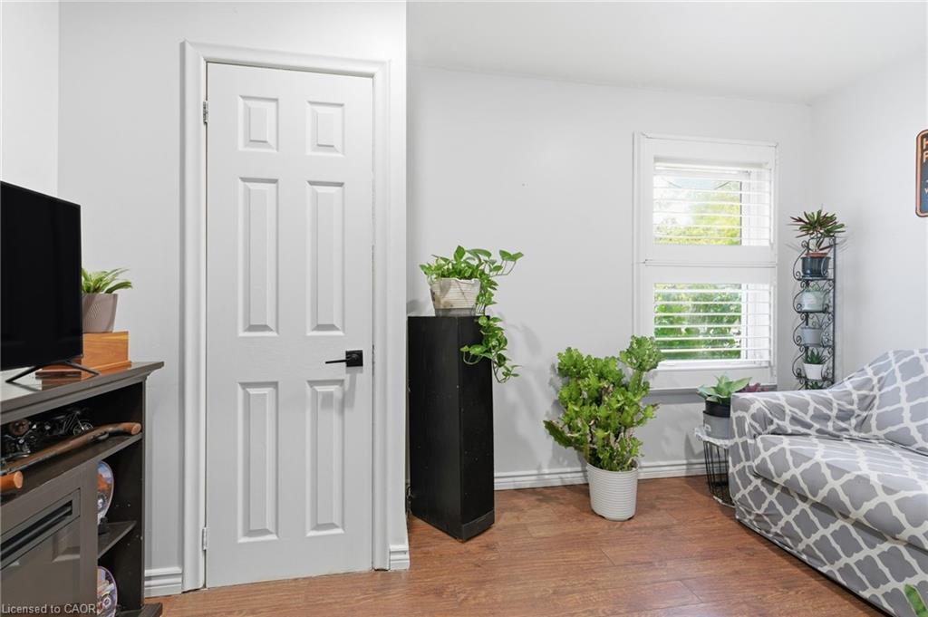 272 Grey Street, Brantford, ON - Indoor