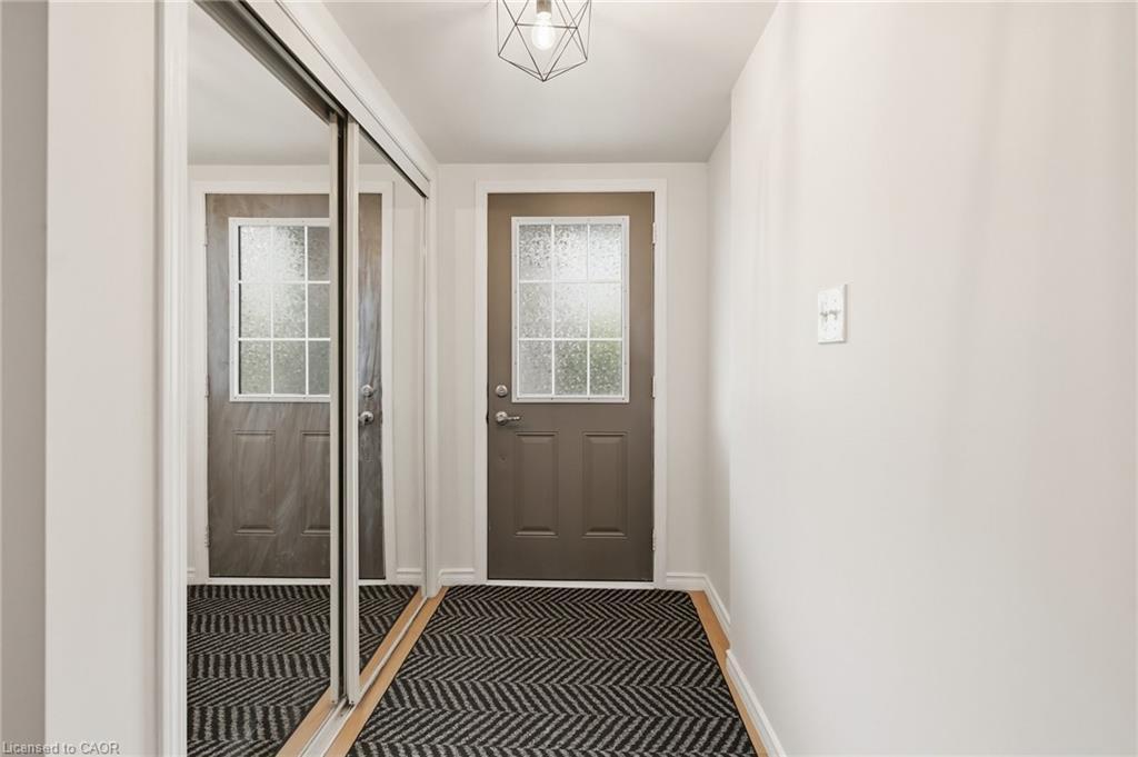 45-470 Beach Boulevard, Hamilton, ON - Indoor Photo Showing Other Room