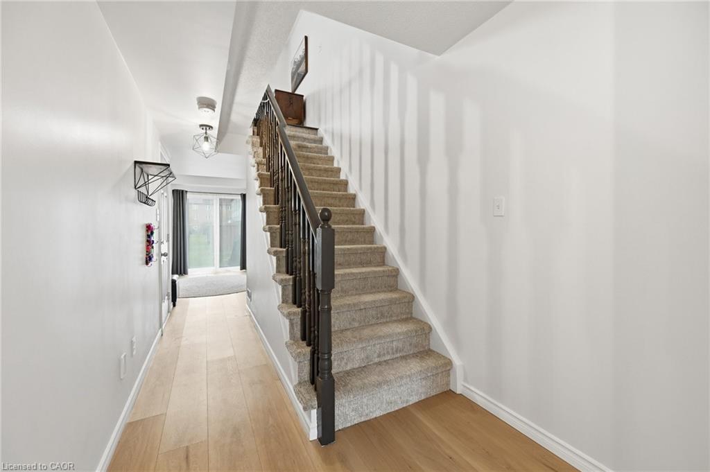 45-470 Beach Boulevard, Hamilton, ON - Indoor Photo Showing Other Room