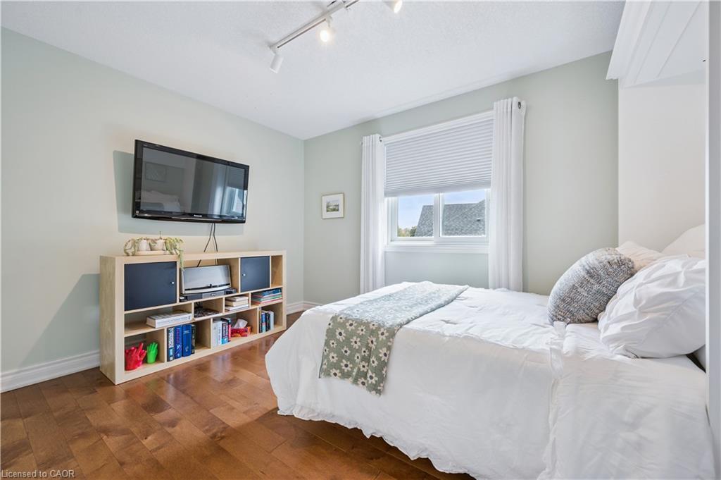 867 Creekside Drive, Waterloo, ON - Indoor Photo Showing Bedroom