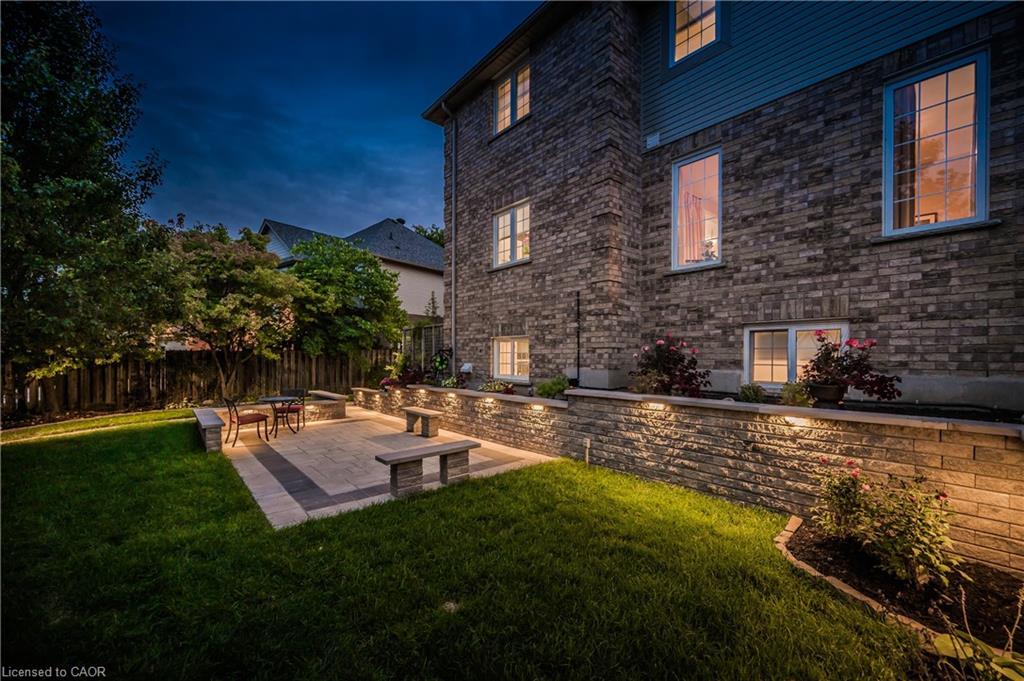 867 Creekside Drive, Waterloo, ON - Outdoor