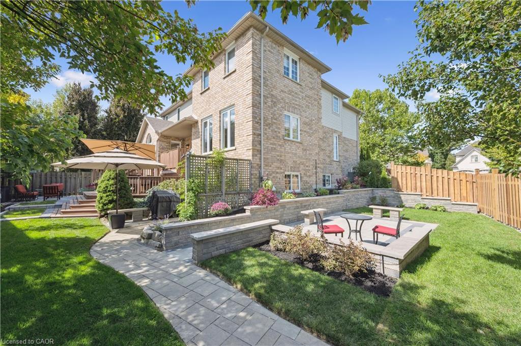 867 Creekside Drive, Waterloo, ON - Outdoor