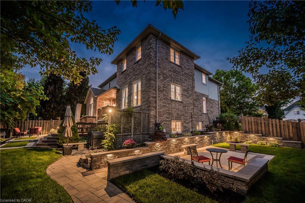 867 Creekside Drive, Waterloo, ON - Outdoor