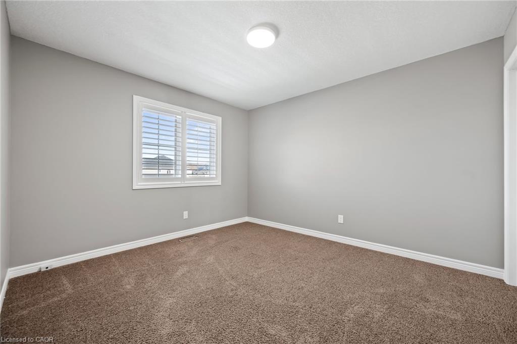 561 Thomas Slee Drive, Kitchener, ON - Indoor Photo Showing Other Room