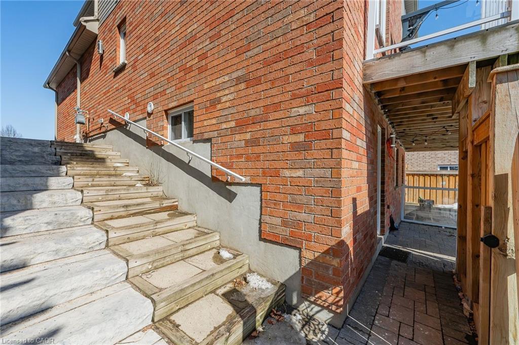 561 Thomas Slee Drive, Kitchener, ON - Outdoor With Deck Patio Veranda With Exterior