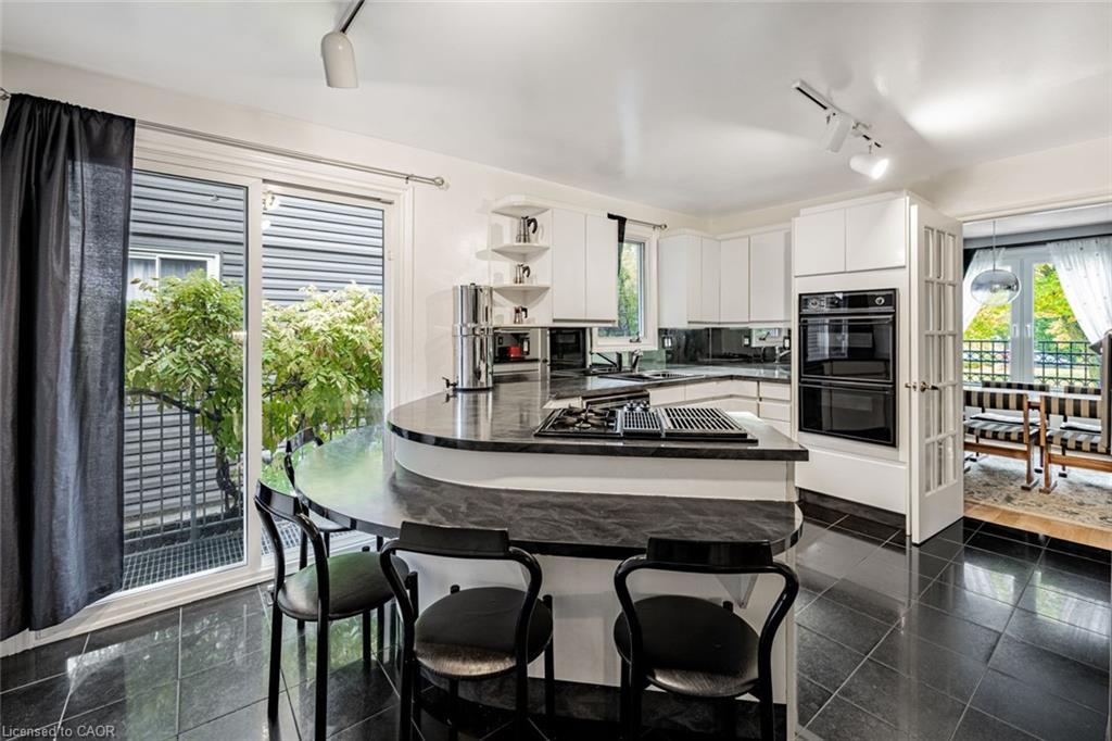 3465 Rubens Court, Burlington, ON - Indoor