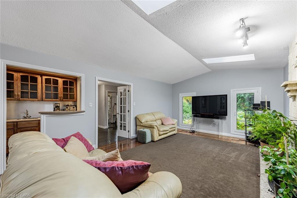 3465 Rubens Court, Burlington, ON - Indoor