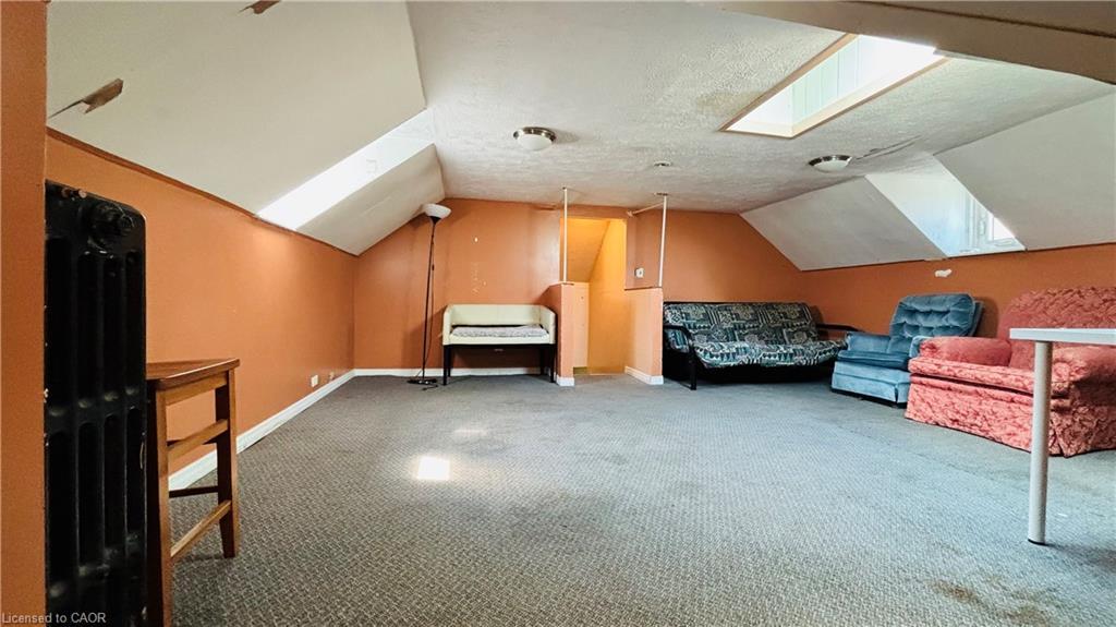 30 Regina Street N, Waterloo, ON - Indoor Photo Showing Other Room