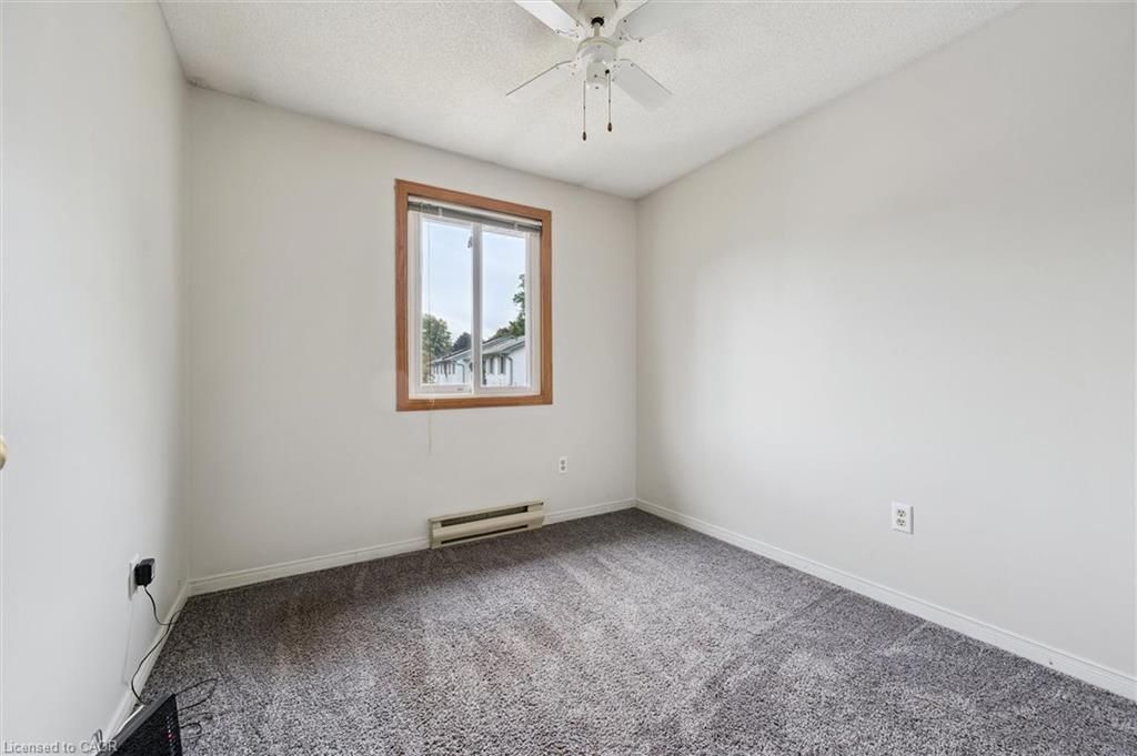 41-219 Kingswood Drive, Kitchener, ON - Indoor Photo Showing Other Room