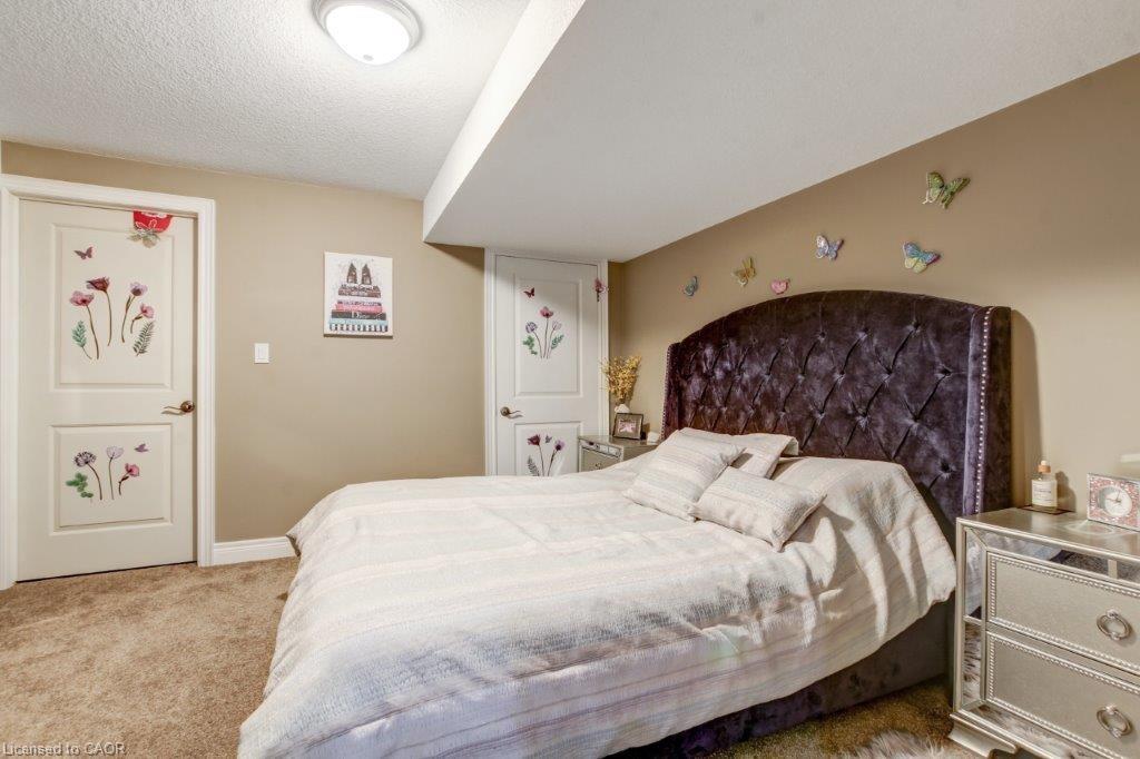 6-194 Donly Drive S, Simcoe, ON - Indoor Photo Showing Bedroom